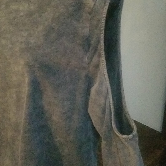 Top - Picture 3 of 6